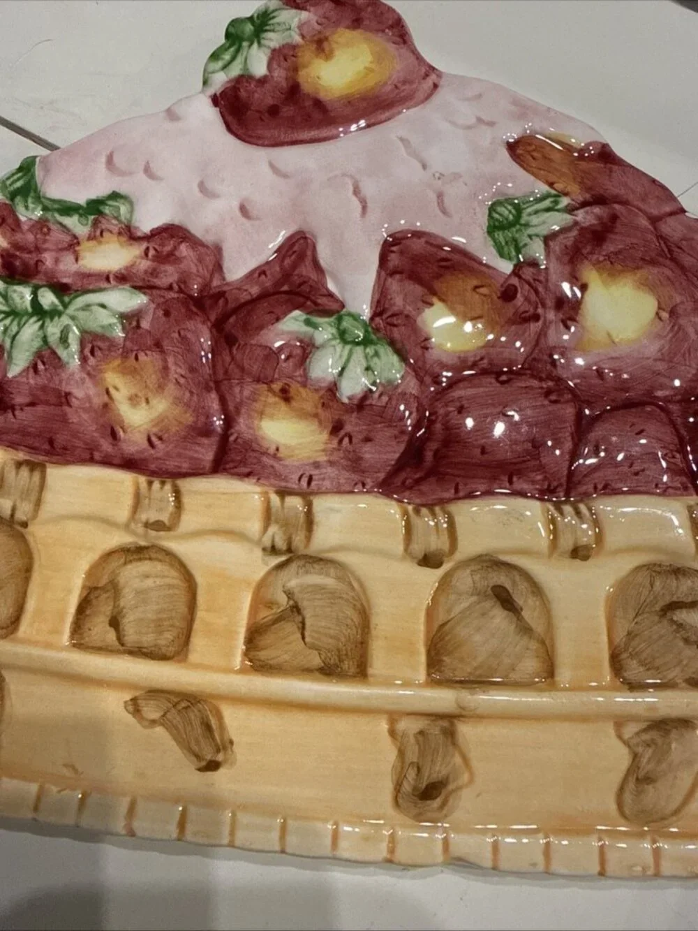 Ceramic Strawberry Pie Tart Decorative Accent Wall Hanging